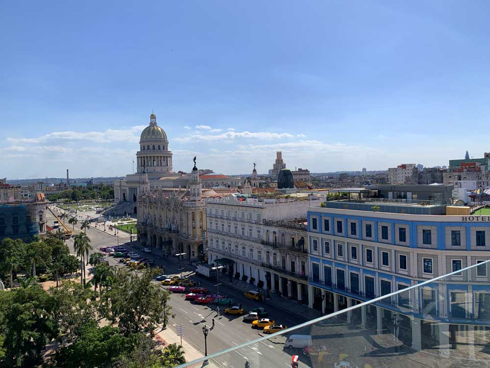 Die Stadt Havanna, früher als reiche Handelsstadt ständigen Übergriffen durch Piraten und Räuber ausgesetzt.