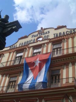 Die Partagás-Manufaktur im Wandel der Zeit: 2010. In diesem Jahr war die Manufaktur noch in Betrieb, bis 2011.
