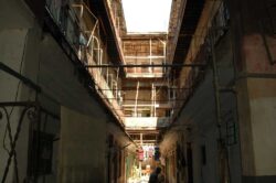 Viele Jahre wurde das Haus als Wohnhaus genutzt, obwohl es schon in einem sehr schlechten Zustand war. 2011 wurde es vollständig abgerissen.