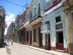 Fabriken, in denen die Zigarren der Marke El Rey del Mundo hergestellt wurden Nr.1/6 (1848-1899): Calle Gervasio No. 27 in Havannas Stadtteil Centro Habana. Wahrscheinlich eine kleine Fabrik, wie es um 1840/1850 noch üblich war.