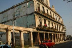 Fabriken, in denen die Zigarren der Marke El Rey del Mundo hergestellt wurden Nr.2/6 (1899-1905): Calle Belascoain (heute Padre Varela) No.2A, die Fabrik von Florentin Mantilla. Ab 1905 war dieses Haus offiziell die Romeo y Julieta-Manufaktur des Don Pepin.
