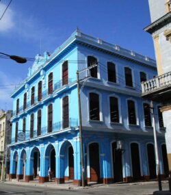 Introduite en 1996, la Casa Matriz de la marque Cuaba était située Calle Belascoain No.852 dans le quartier de Centro Habana à La Havane.