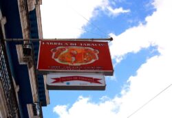 À cette époque, le bâtiment situé au 852, Belascoain, abritait la manufacture Romeo y Julieta. Aujourd'hui, c'est la manufacture H.Upmann.